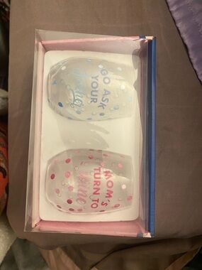 Set of 2 Decorative Silicone Wine Glasses with Blue and Pink Dots